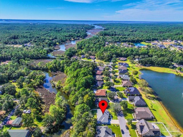 5751 Dunbar Cir, Milton, FL 32583