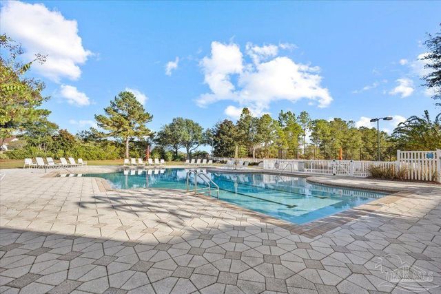 5751 Dunbar Cir, Milton, FL 32583