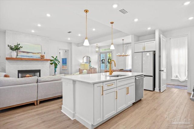 5751 Dunbar Cir, Milton, FL 32583