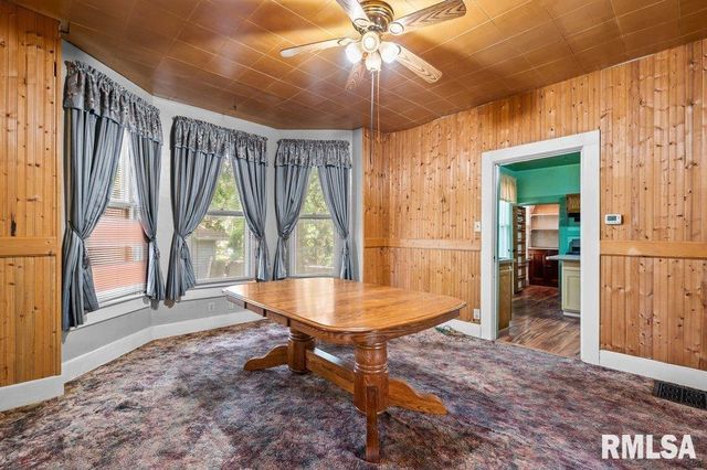 3011 TELEGRAPH Road, Davenport, IA 52802