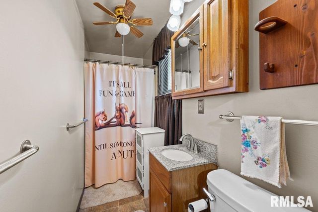 3011 TELEGRAPH Road, Davenport, IA 52802