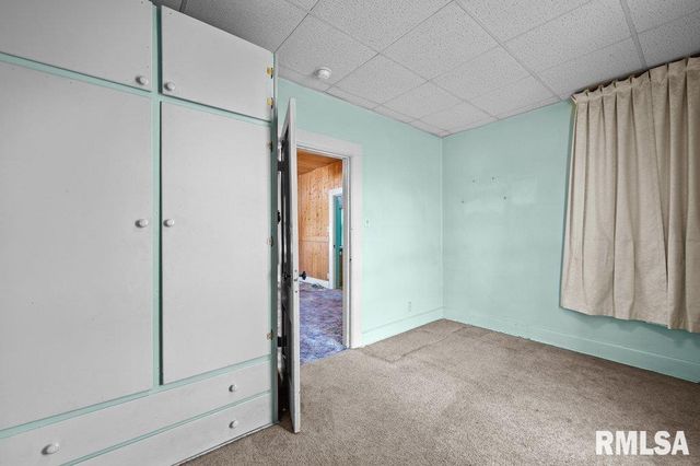 3011 TELEGRAPH Road, Davenport, IA 52802