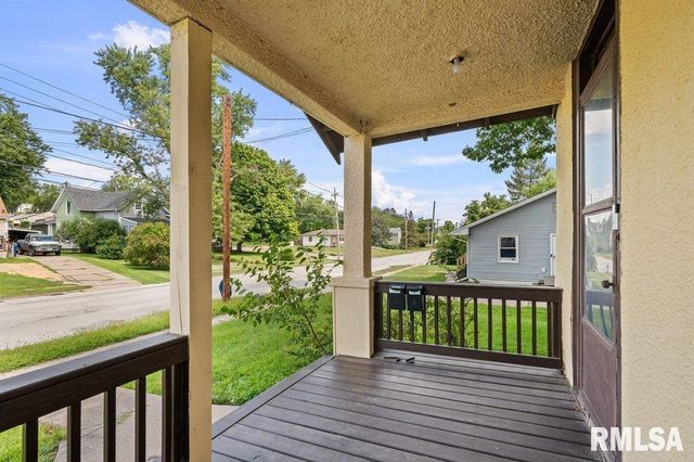 3011 TELEGRAPH Road, Davenport, IA 52802