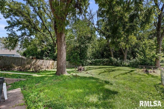 3011 TELEGRAPH Road, Davenport, IA 52802