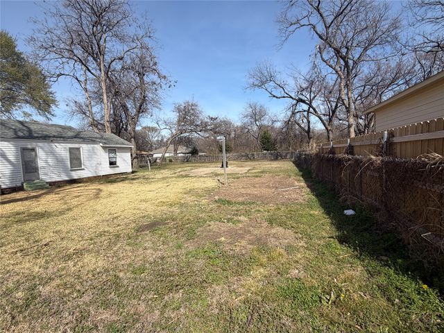 4607 Cranfill Drive, Dallas, TX 75216