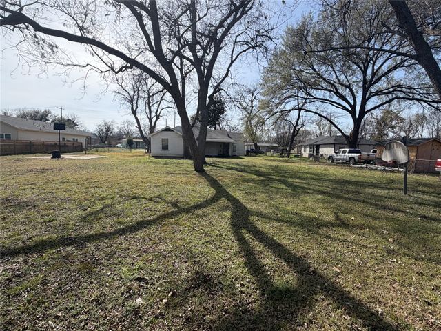 4607 Cranfill Drive, Dallas, TX 75216