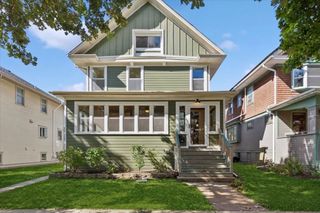 1115 Wesley Avenue, Oak Park, IL 60304