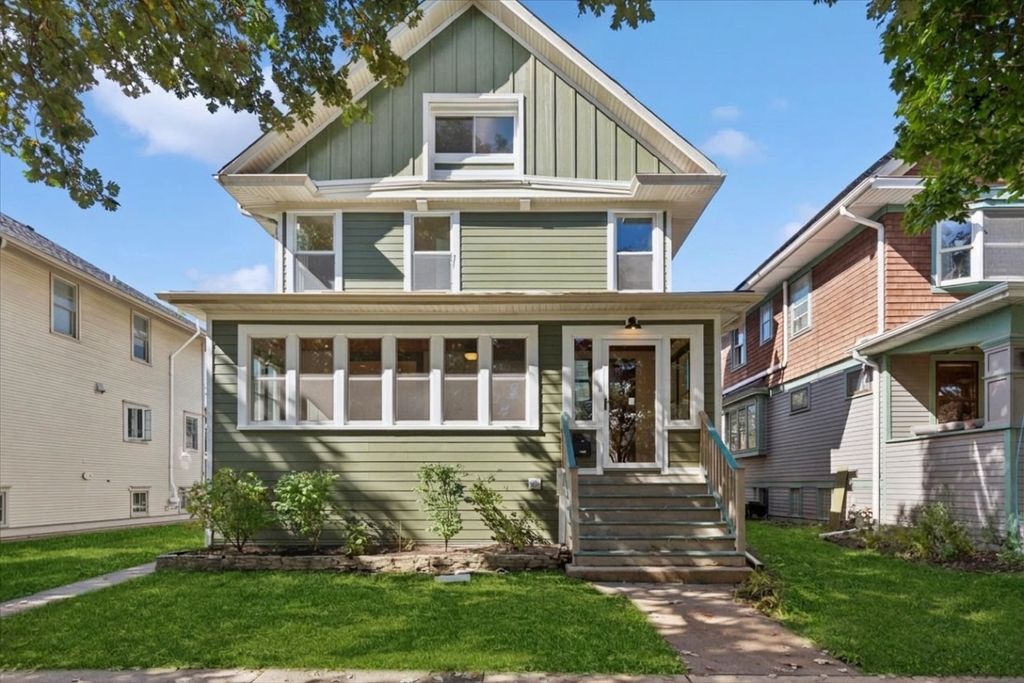 1115 Wesley Avenue, Oak Park, IL 60304