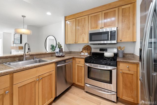 1880 Steiner Street 208, San Francisco, CA 94115