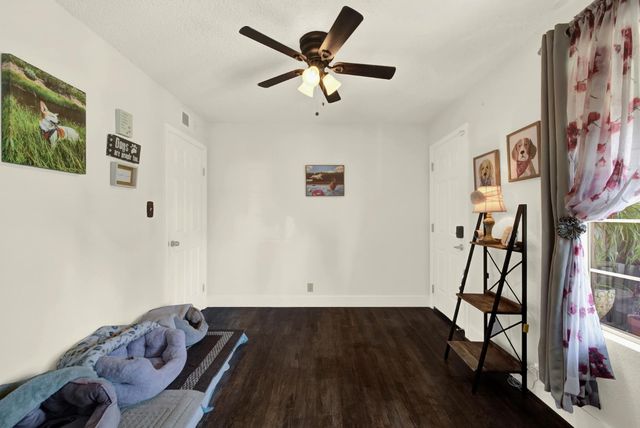 736 Golden Ave, Lodi, CA 95240