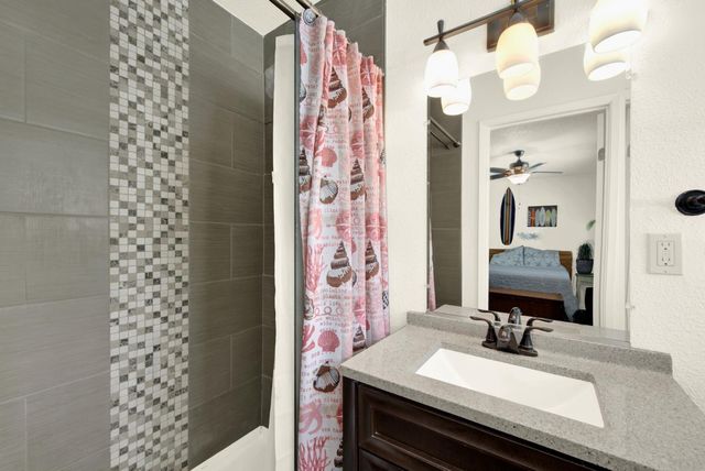 736 Golden Ave, Lodi, CA 95240