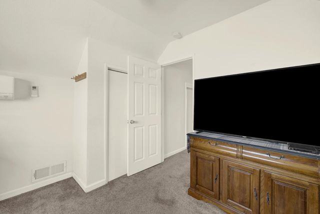 736 Golden Ave, Lodi, CA 95240