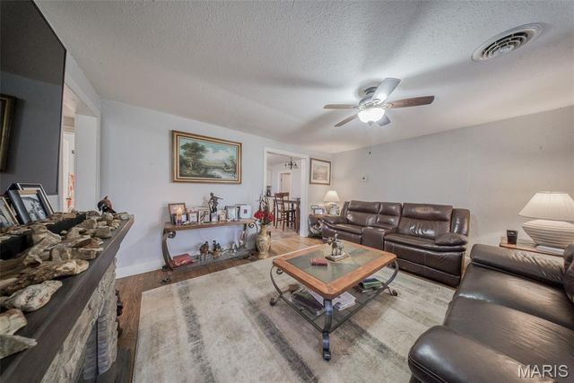 12185 County Road 2170, Rolla, MO 65401