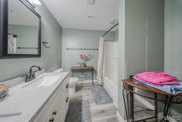 12185 County Road 2170, Rolla, MO 65401