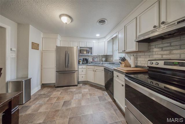 12185 County Road 2170, Rolla, MO 65401