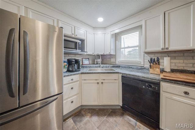 12185 County Road 2170, Rolla, MO 65401