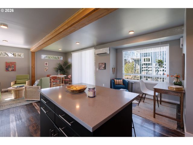 291 WARNER St, Oregon City, OR 97045