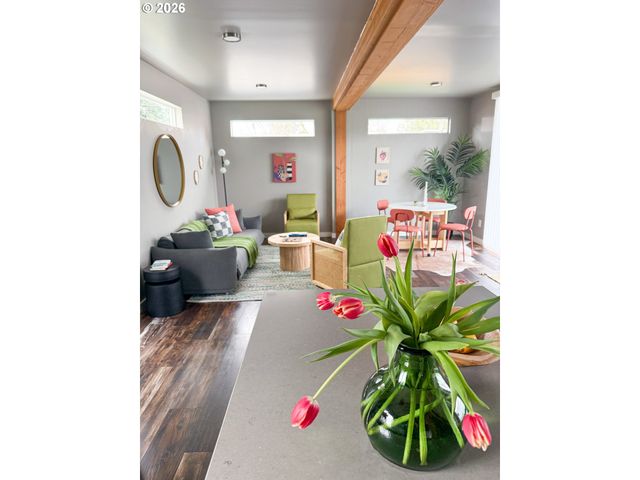 291 WARNER St, Oregon City, OR 97045