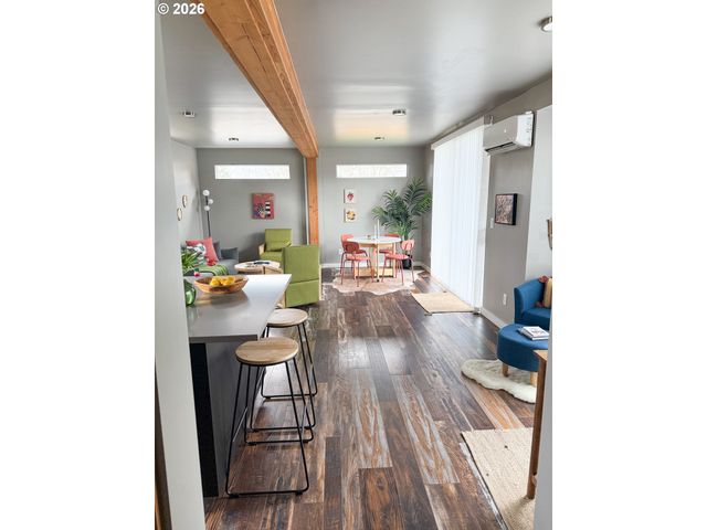 291 WARNER St, Oregon City, OR 97045