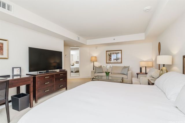223 Saratoga Road 1008, Honolulu, HI 96815