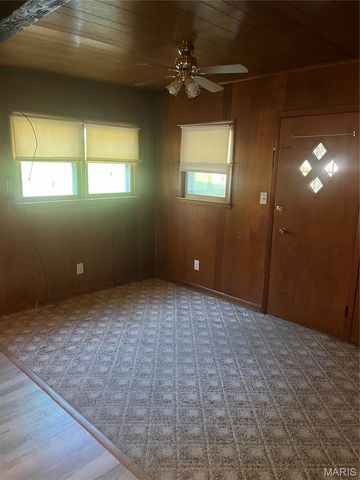 2706 Saint Marys Avenue, Hannibal, MO 63401