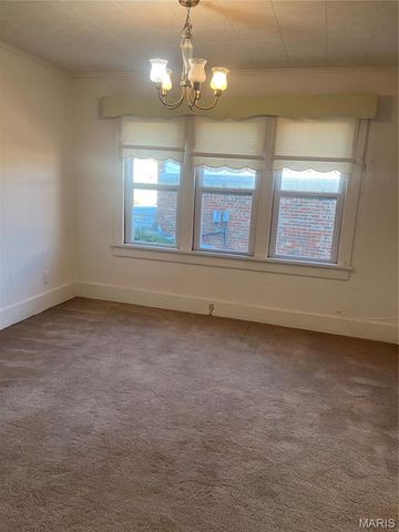 2706 Saint Marys Avenue, Hannibal, MO 63401
