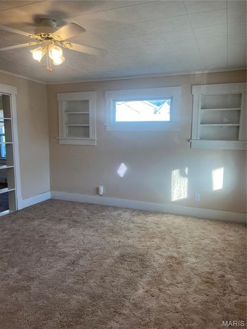 2706 Saint Marys Avenue, Hannibal, MO 63401