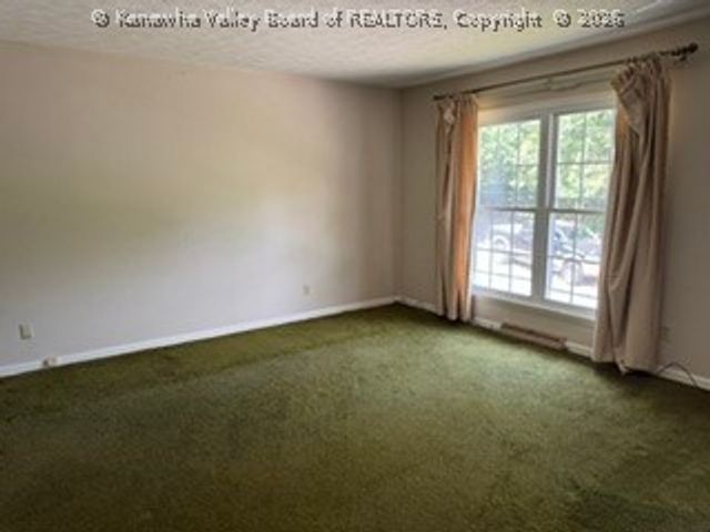 1226 Thomas Road, South Charleston, WV 25303