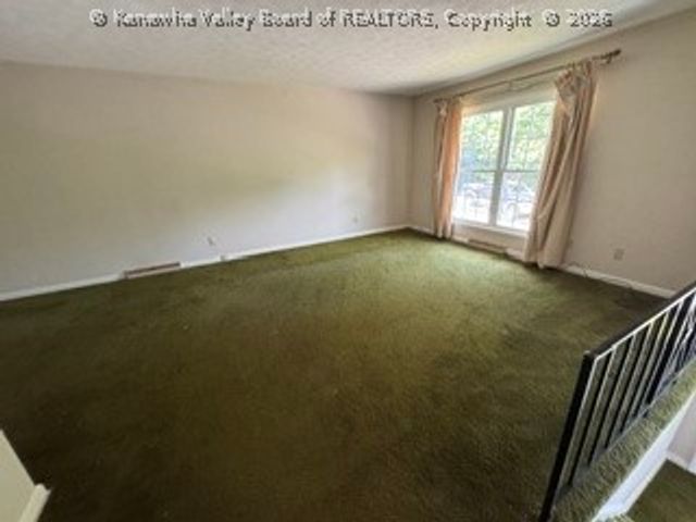 1226 Thomas Road, South Charleston, WV 25303