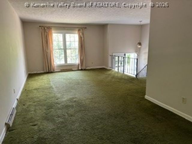 1226 Thomas Road, South Charleston, WV 25303