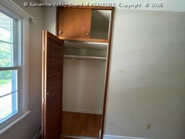 1226 Thomas Road, South Charleston, WV 25303