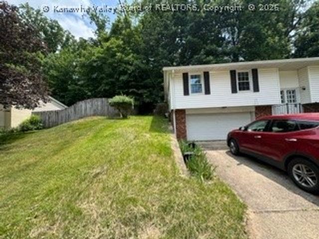 1226 Thomas Road, South Charleston, WV 25303