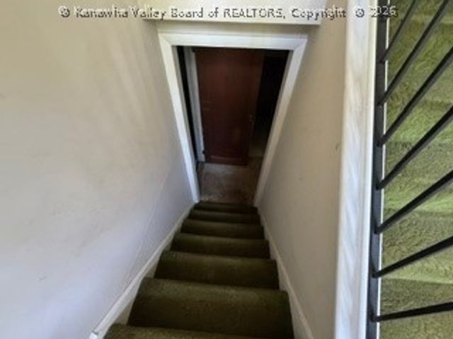 1226 Thomas Road, South Charleston, WV 25303