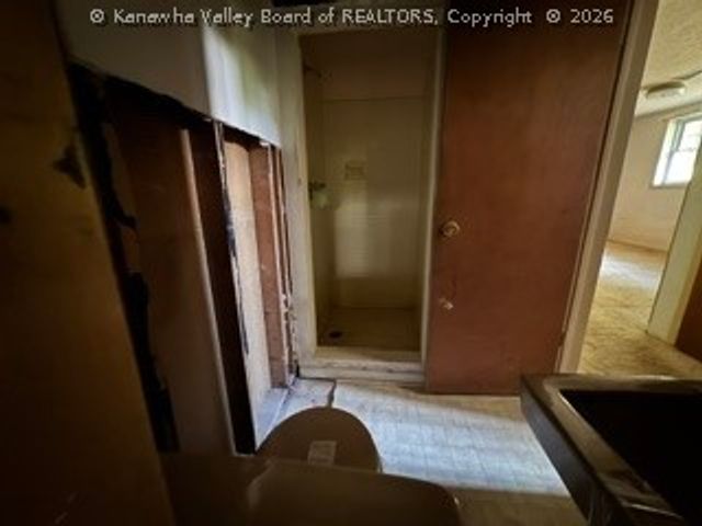 1226 Thomas Road, South Charleston, WV 25303