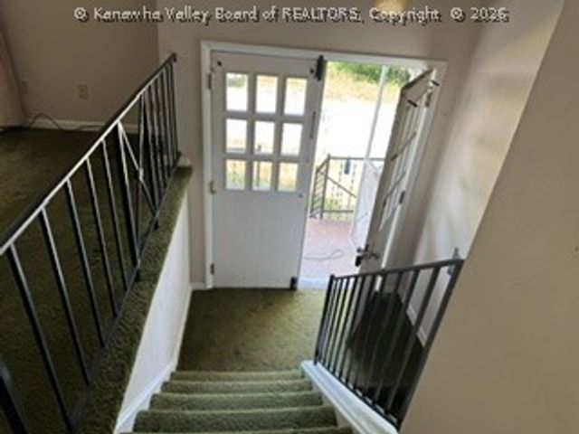 1226 Thomas Road, South Charleston, WV 25303