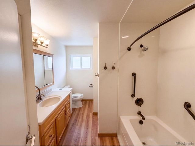 3352 W Aksarben Ave, Littleton, CO 80123