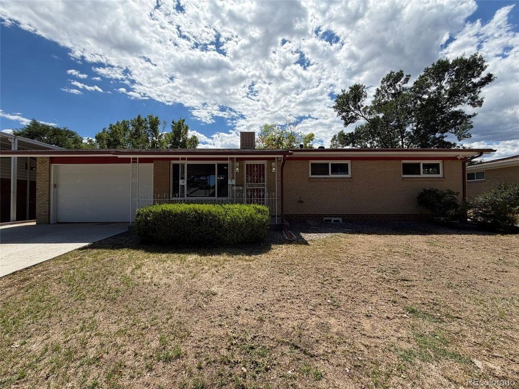 3352 W Aksarben Ave, Littleton, CO 80123