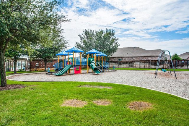 5817 Deck House Road, Fort Worth, TX 76179