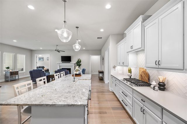 8927 Catamaran Way, Montgomery, TX 77316