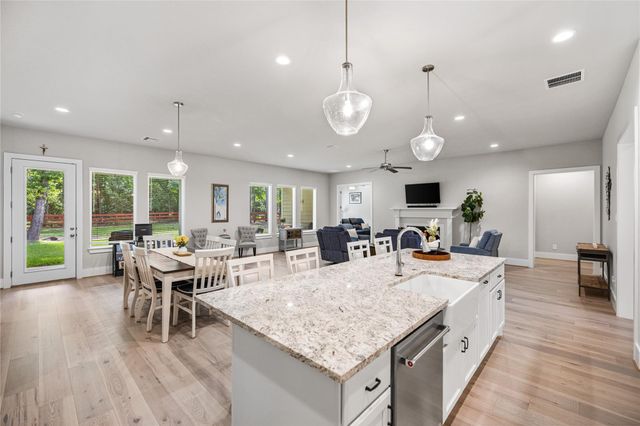 8927 Catamaran Way, Montgomery, TX 77316
