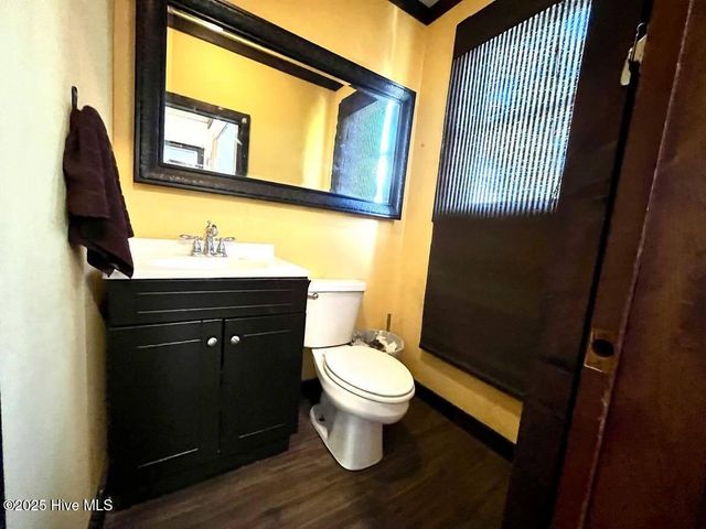 1281 Old Chinquapin Road, Beulaville, NC 28518
