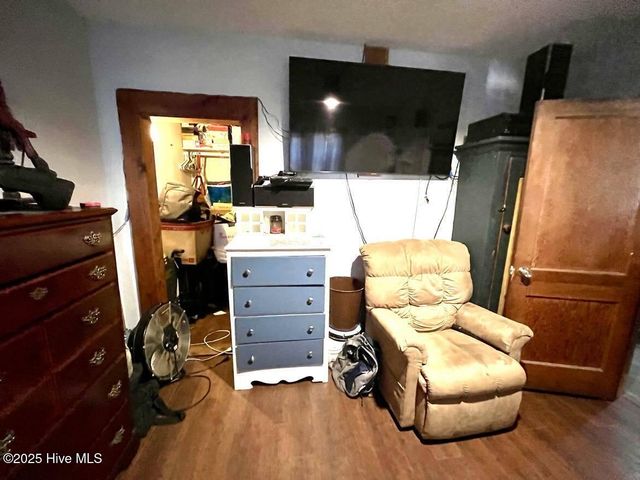 1281 Old Chinquapin Road, Beulaville, NC 28518