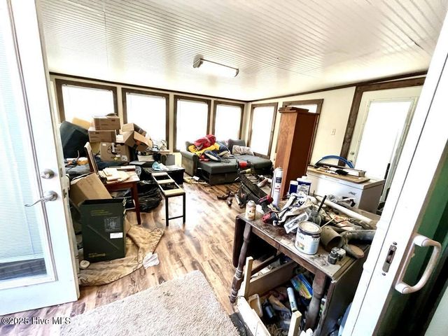 1281 Old Chinquapin Road, Beulaville, NC 28518