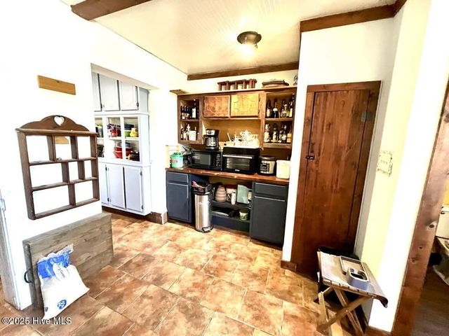 1281 Old Chinquapin Road, Beulaville, NC 28518