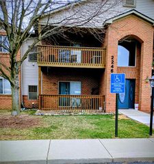 2246 Touchdown Court 1, Ypsilanti, MI 48197