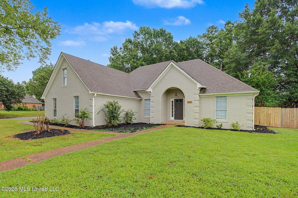 2215 Greencliff Drive, Southaven, MS 38672 — photo 2