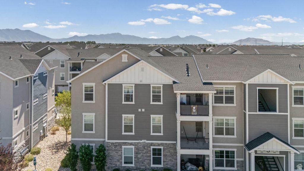 88 W SILVER SPRINGS DR, Vineyard, UT 84059 — photo 2