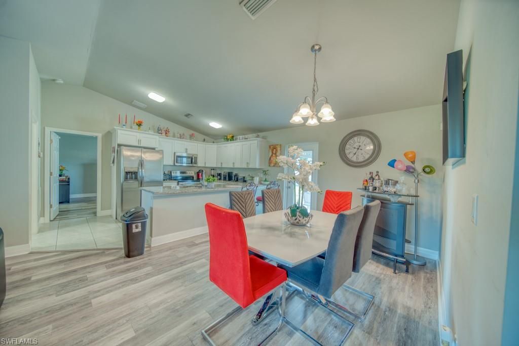 Image 19 of property listing at 520 Wilmington PKWY, Cape Coral, FL 33993