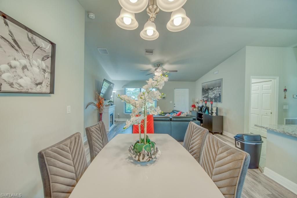 Image 23 of property listing at 520 Wilmington PKWY, Cape Coral, FL 33993