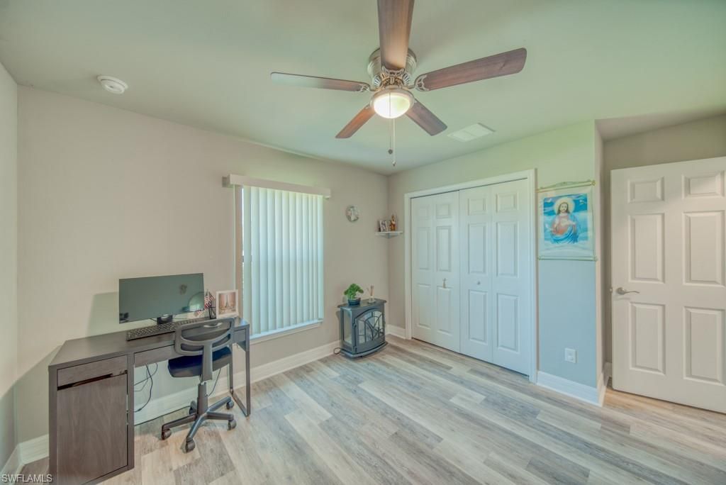 Image 30 of property listing at 520 Wilmington PKWY, Cape Coral, FL 33993